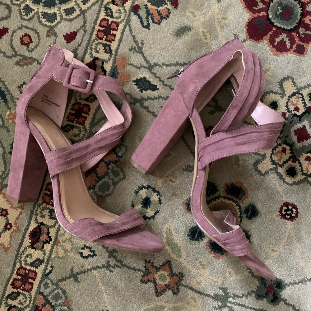Suede block heel sandal